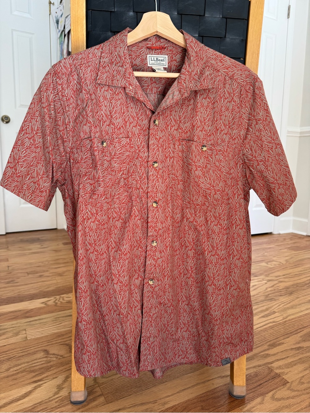 L.L. Bean Men's Short-Sleeve Red Patterned Button-Down Shirt